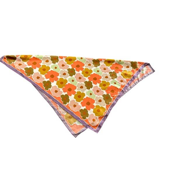 Mango MNG Square Satin Multi Colour Flower Scarf 27”x27” - Picture 2 of 4